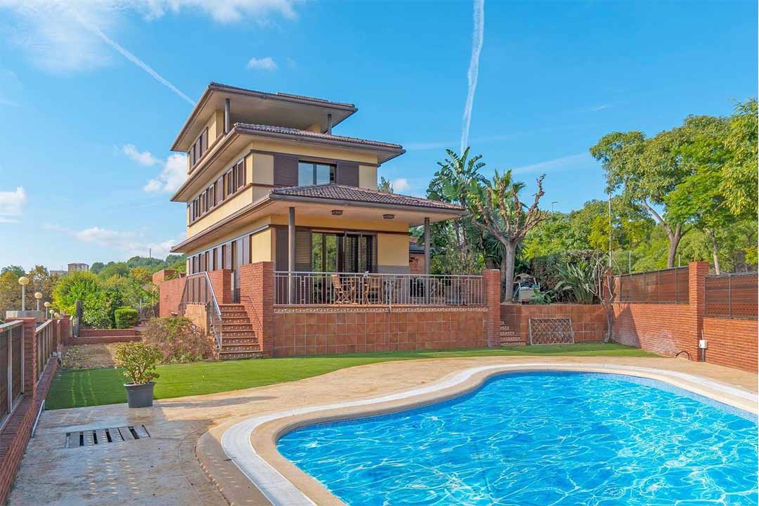 fotografía inmobiliaria casa piscina