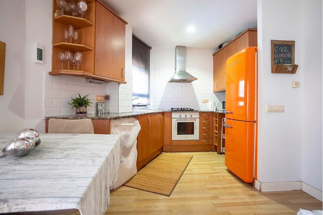 fotografía inmobiliaria piso cocina
